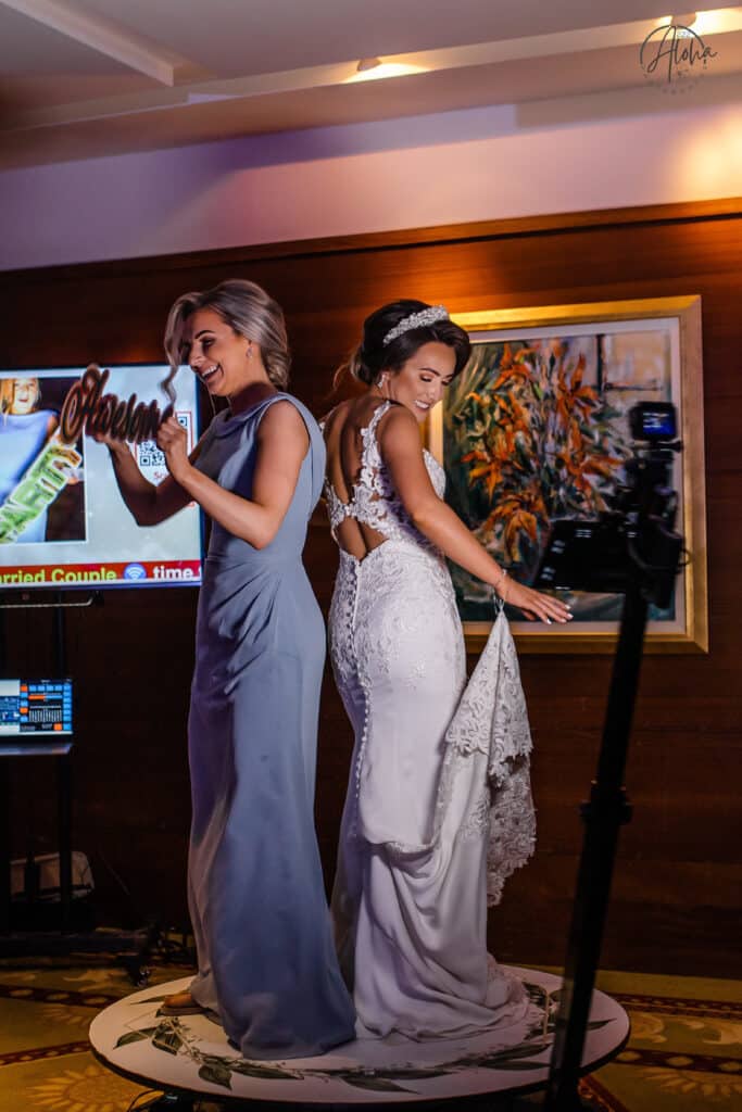 Experience, Wedding, Party